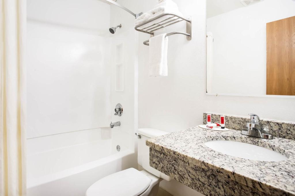 Double Room with Two Double Beds – Smoking