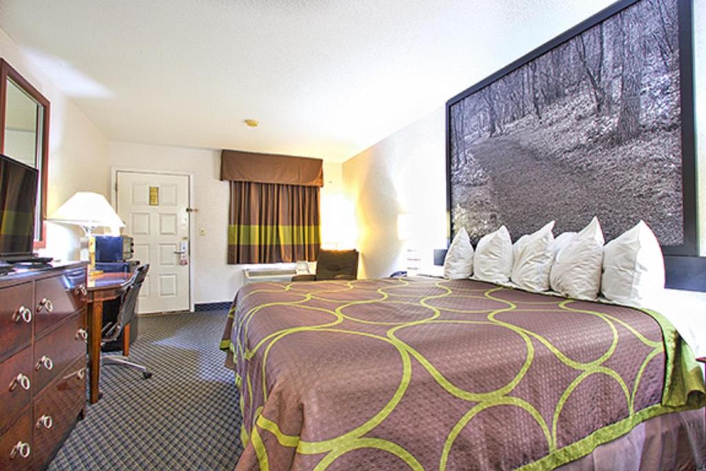 King Room – Mobility AccessSmoking