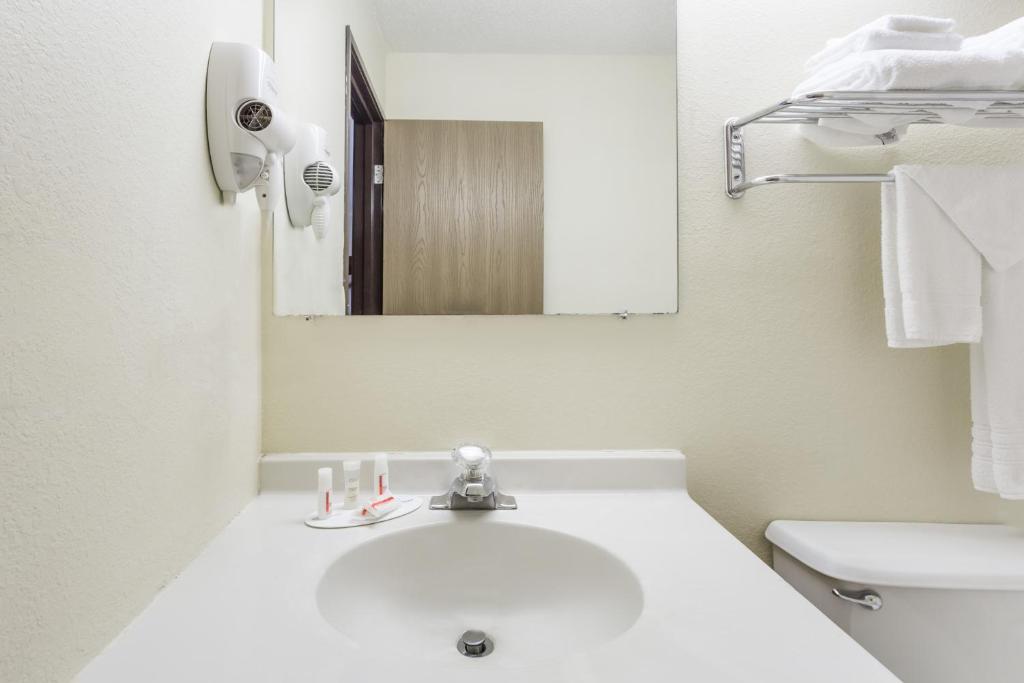 Studio Suite with Two Queen Beds – Non-Smoking