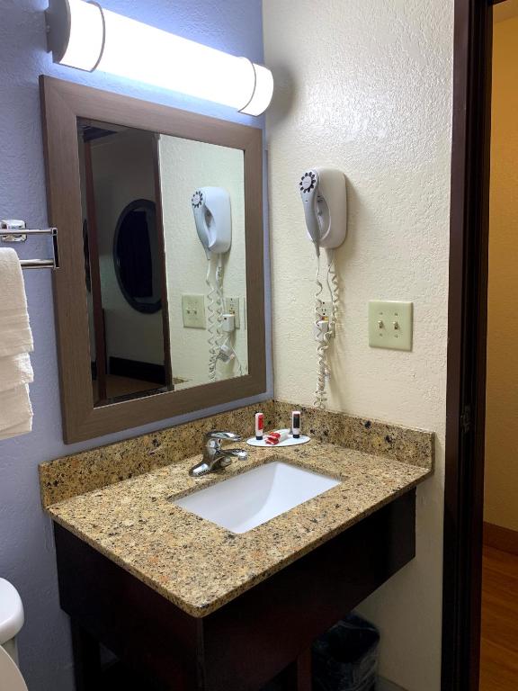 Double Room with Two Double Beds – Non-Smoking