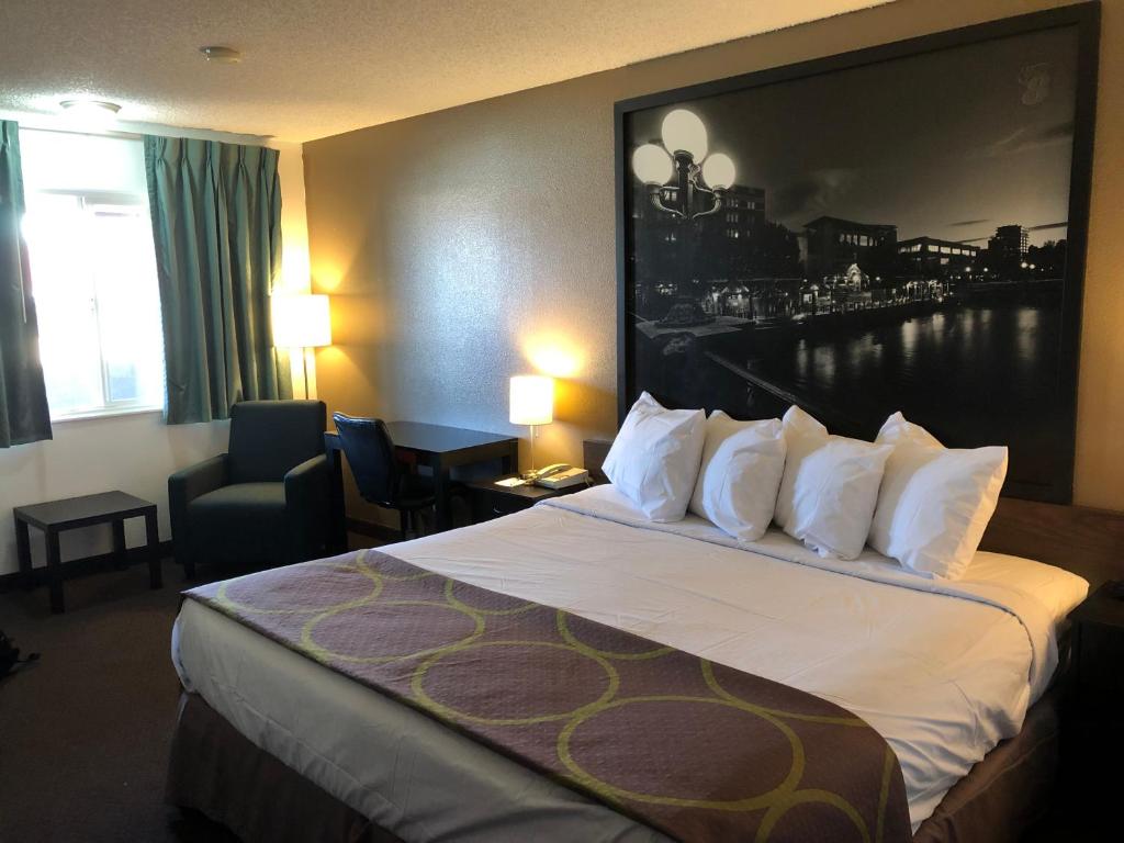 King Room – Non-Smoking