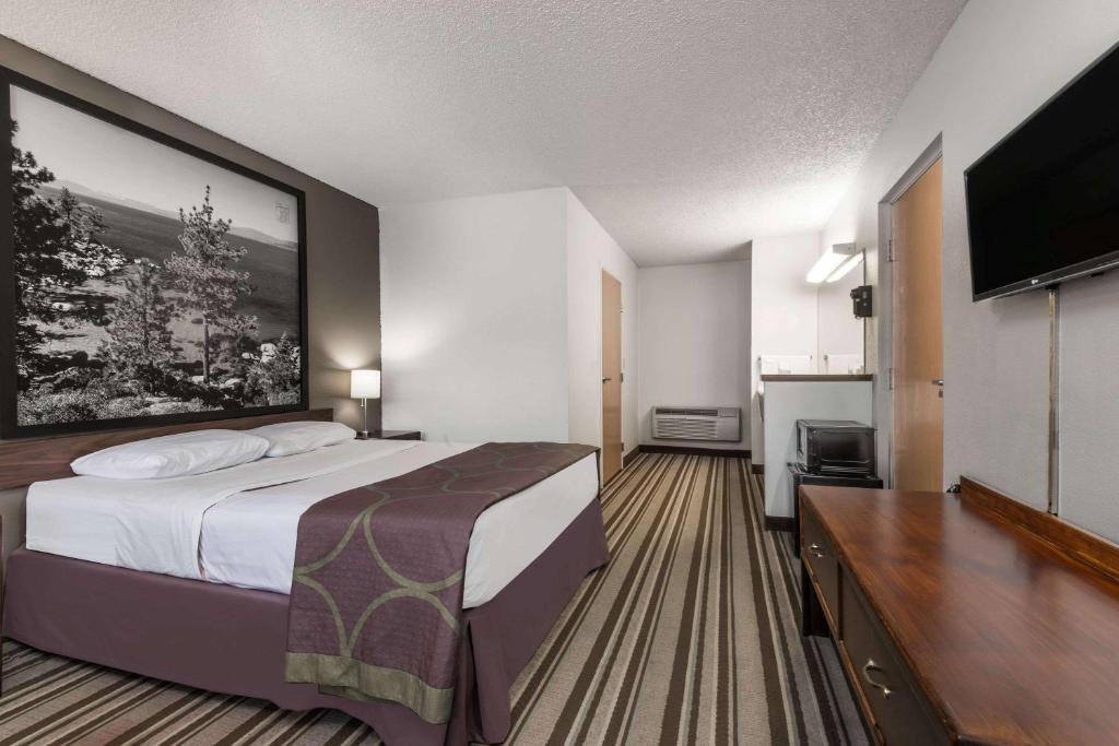 King Room – Non-Smoking