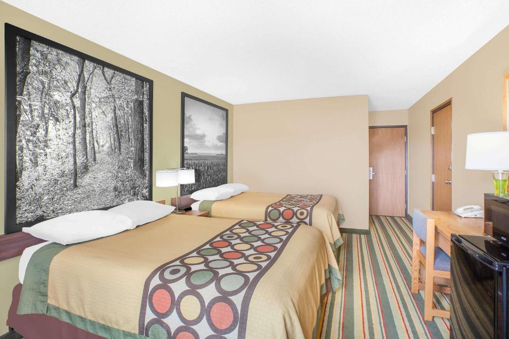 Double Room with Two Double Beds – Non-Smoking