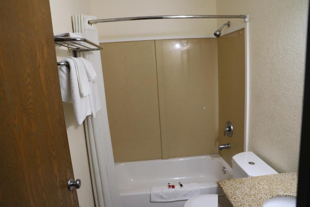 Deluxe Double Room with Two Double Beds – Non-Smoking