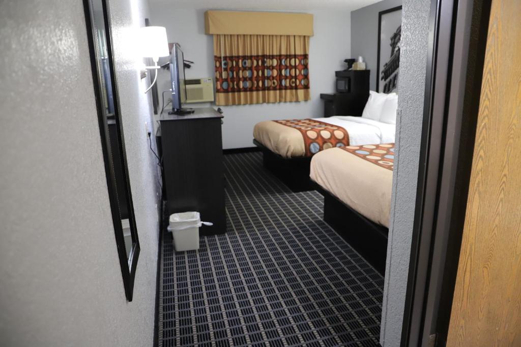 Double Room with Two Double Beds – Smoking