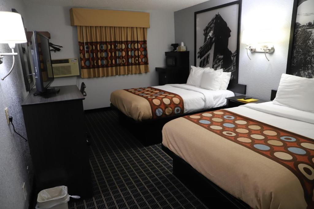 Queen Room – Smoking