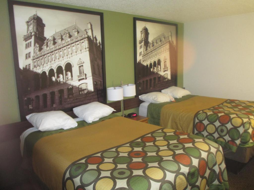 Deluxe Double Room with Two Double Beds – Non-Smoking