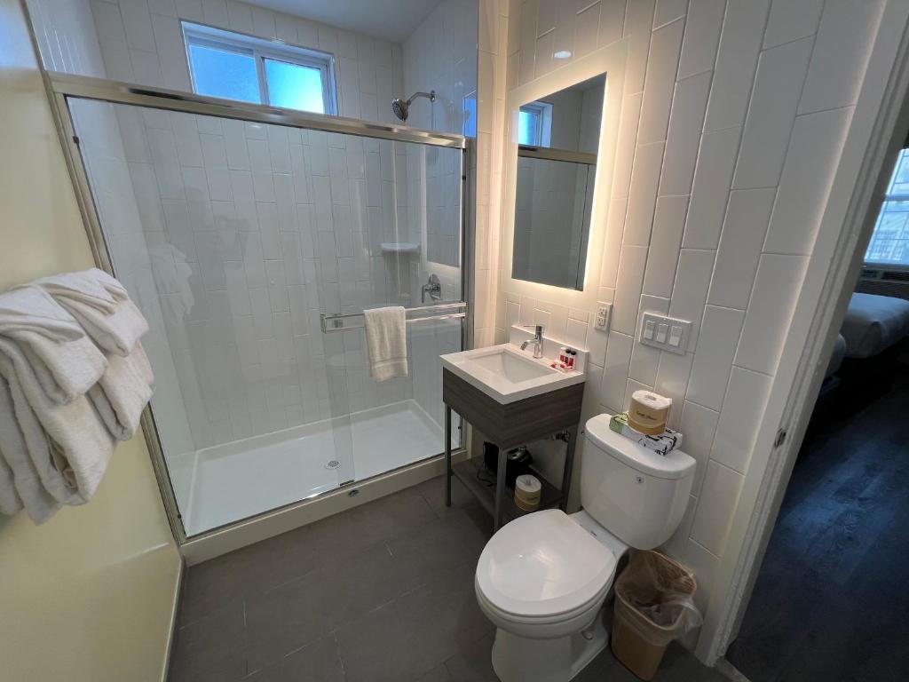 King Room – Non-Smoking