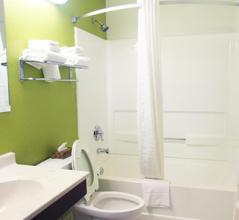 Double Room with Two Double Beds – Smoking