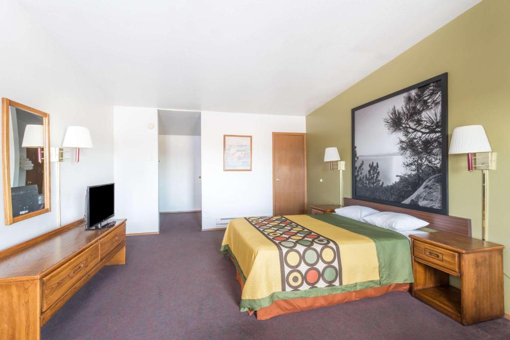 King Room – Non-Smoking