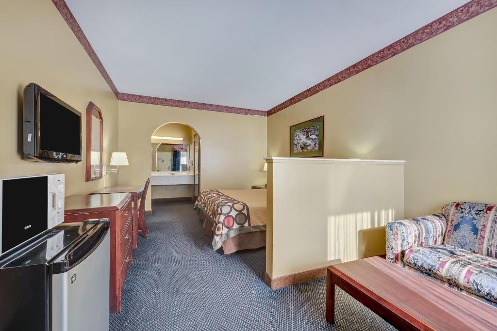 King Room – Non-Smoking