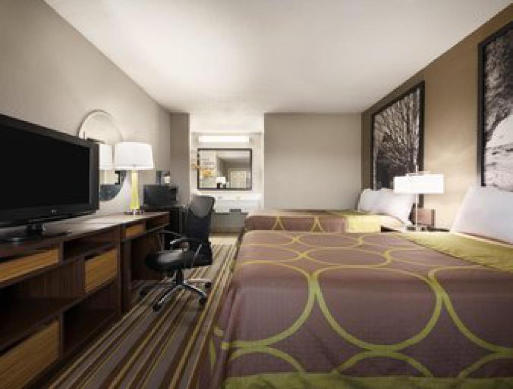 Double Room with Two Double Beds – Smoking