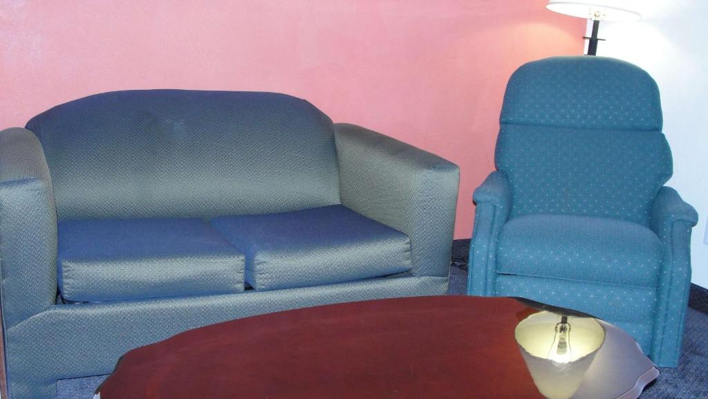 King Room with Sofa Bed