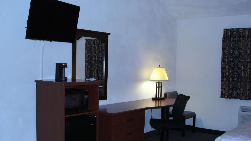 King Room with Sofa Bed