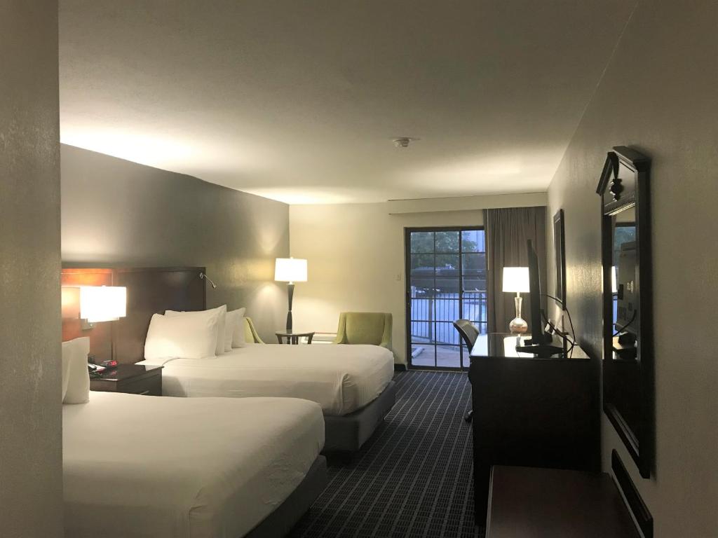 Queen Room with Two Queen Beds