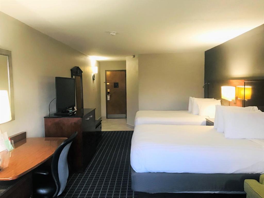 Queen Room with Two Queen Beds