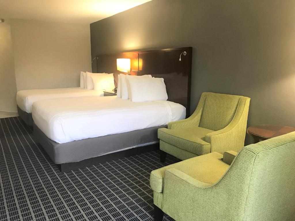 Queen Room with Two Queen Beds