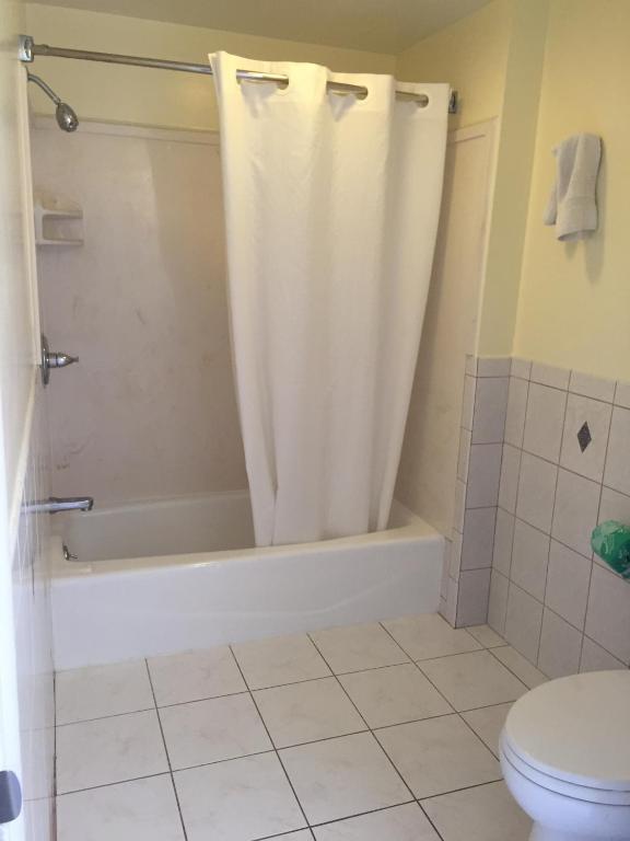 Smoking Double Queen Room