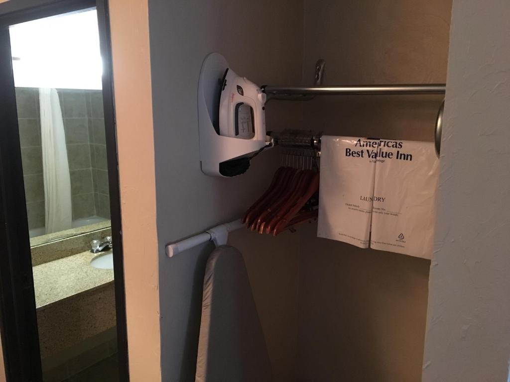 King Room – Non-Smoking