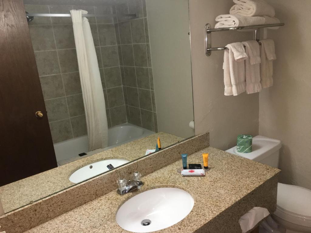 King Room – Non-Smoking