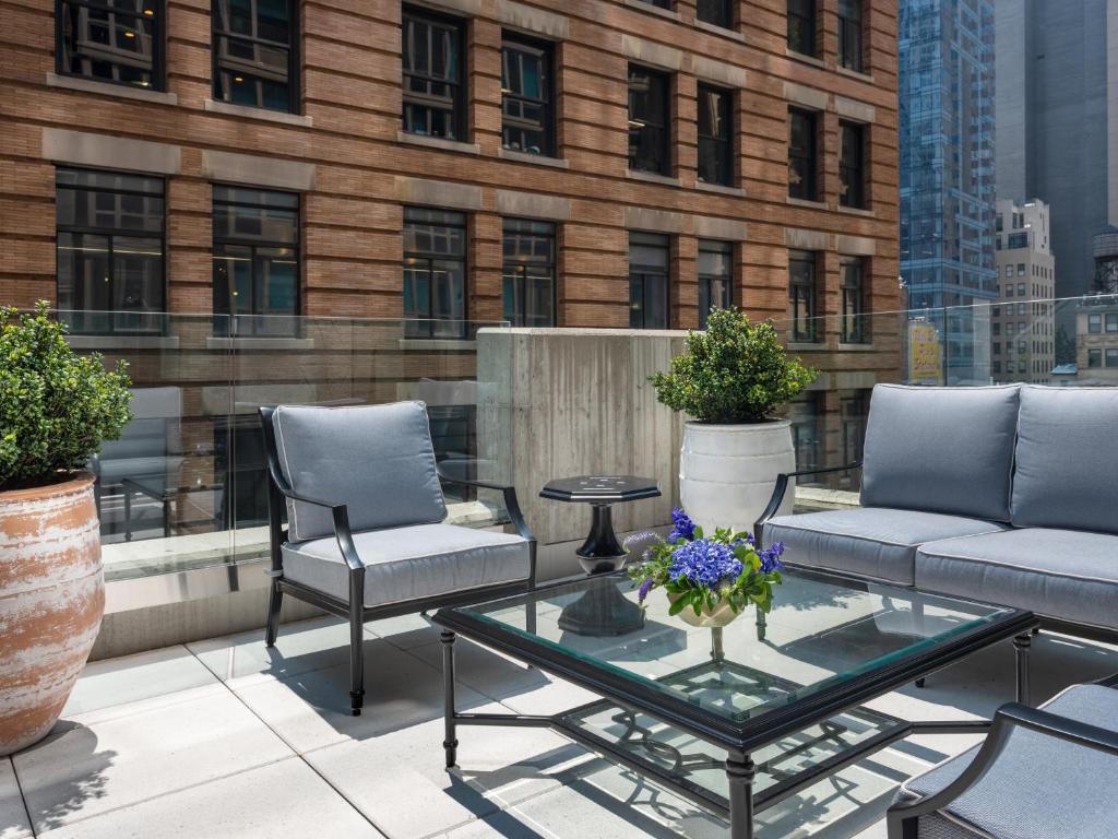 Premium Queen Room with Terrace