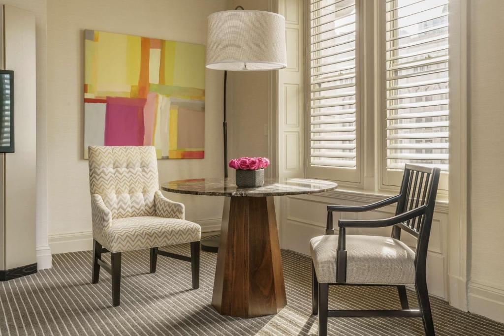 Deluxe Queen Room with Two Queen Beds