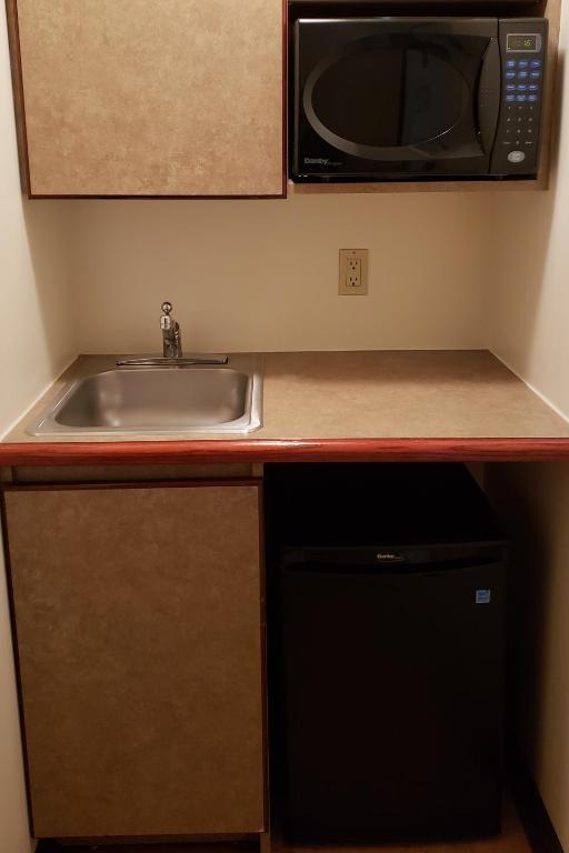 Standard Room with Two Double Beds