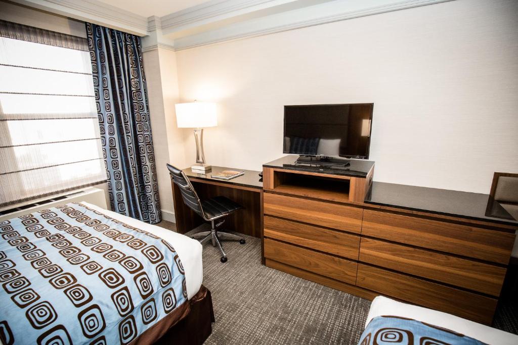 Superior Double Room with Two Double Beds