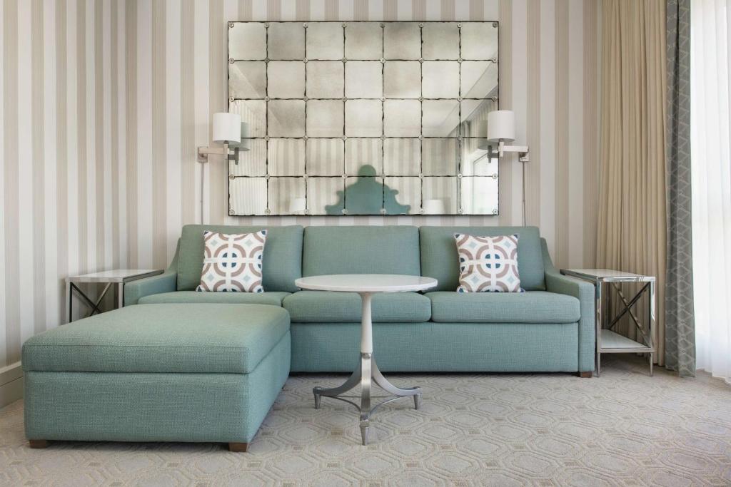 King Studio Suite with Balcony