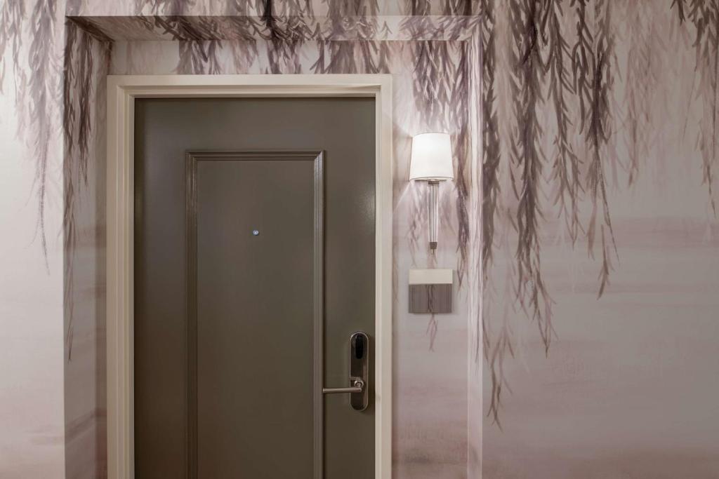 Premium King Room with Terrace and View