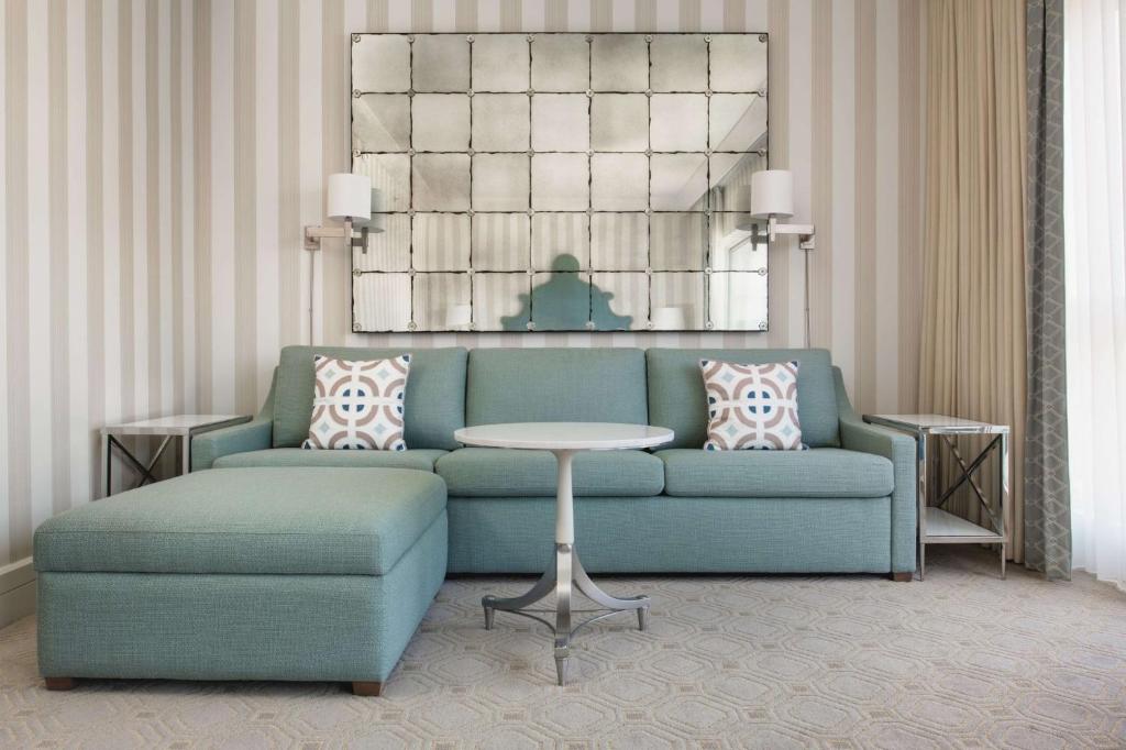 Premium King Studio Suite with Terrace