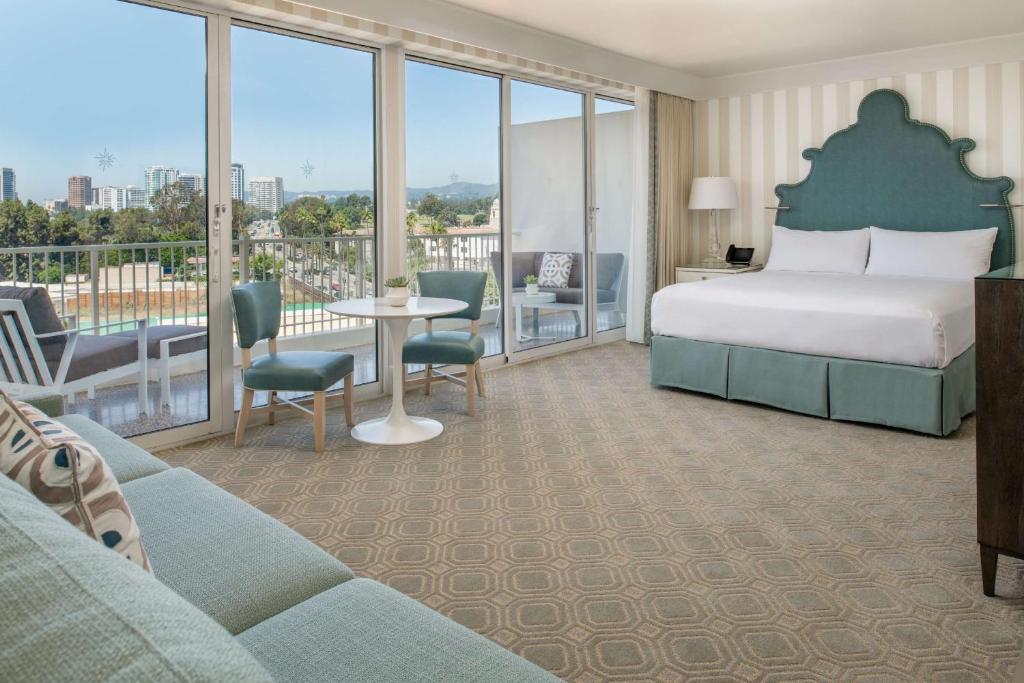 Premium King Studio Suite with Terrace