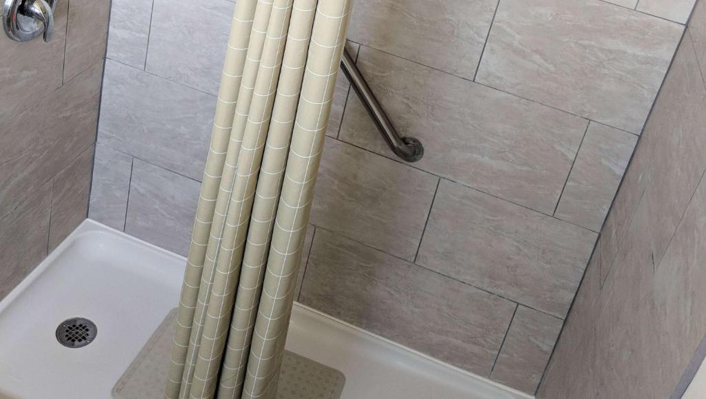 King Suite with Spa Bath – Non-Smoking