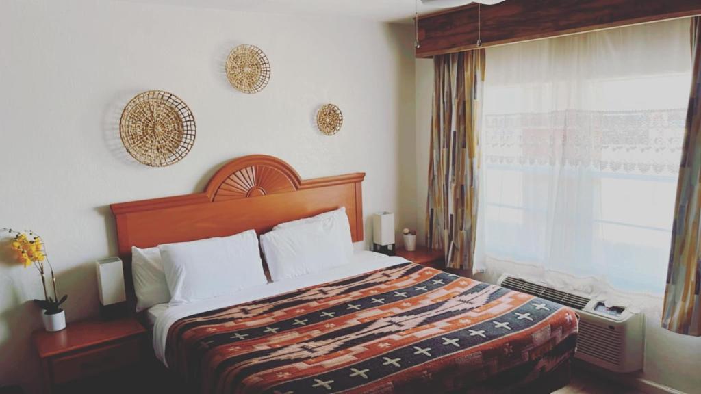 King Suite with Spa Bath – Non-Smoking