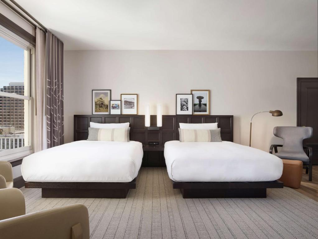 Queen Room with Two Queen Beds – Disability Access