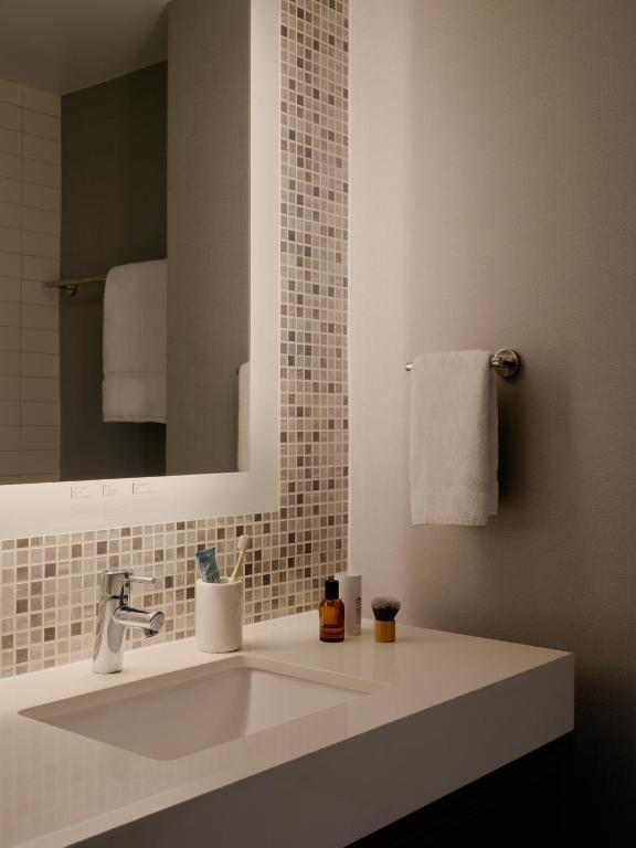 Double Room with Two Double Beds with City View