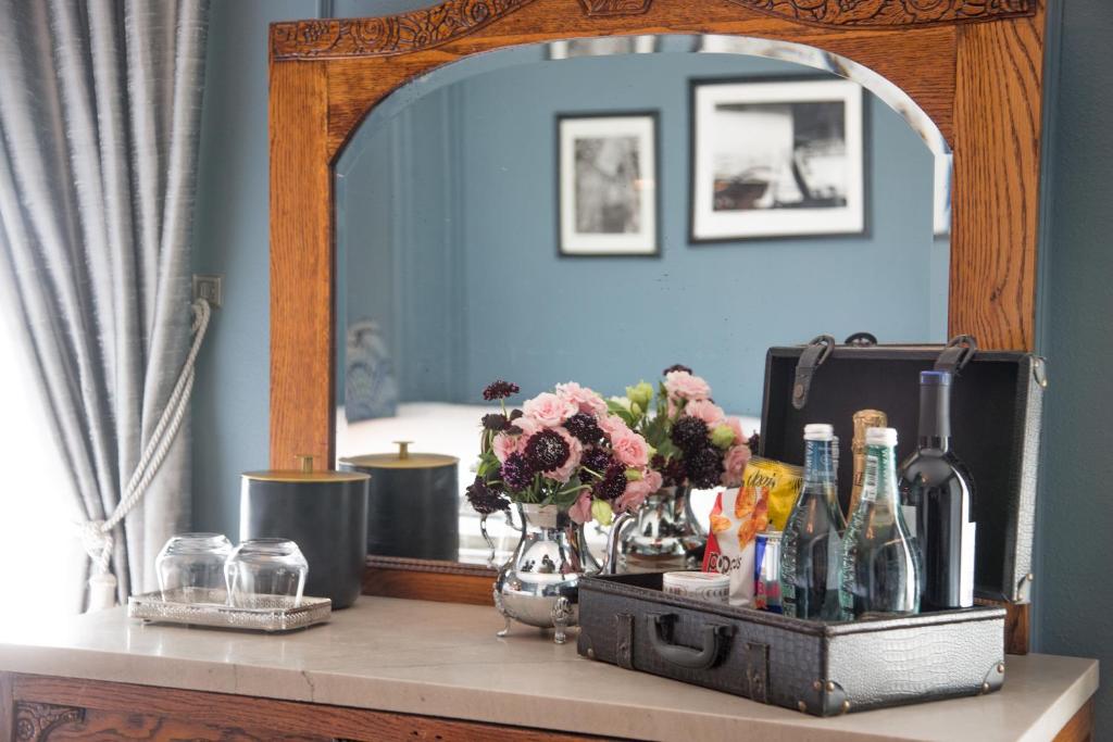 Classic Double Room with Two Double Beds