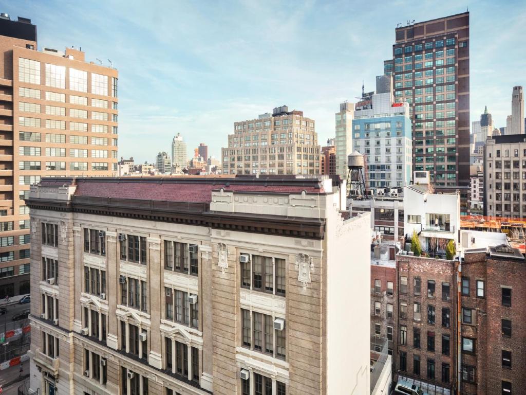 Hudson Square King Room