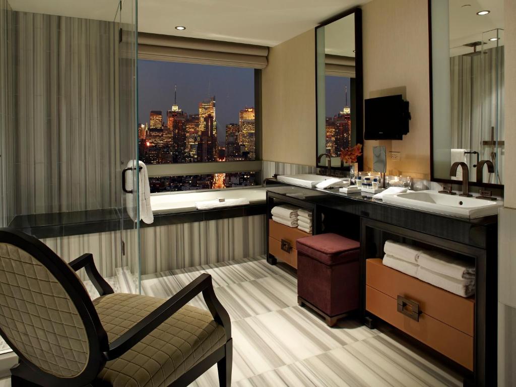 SoHi View One-Bedroom Suite