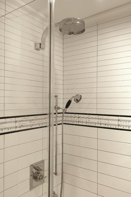 Deluxe Double Double