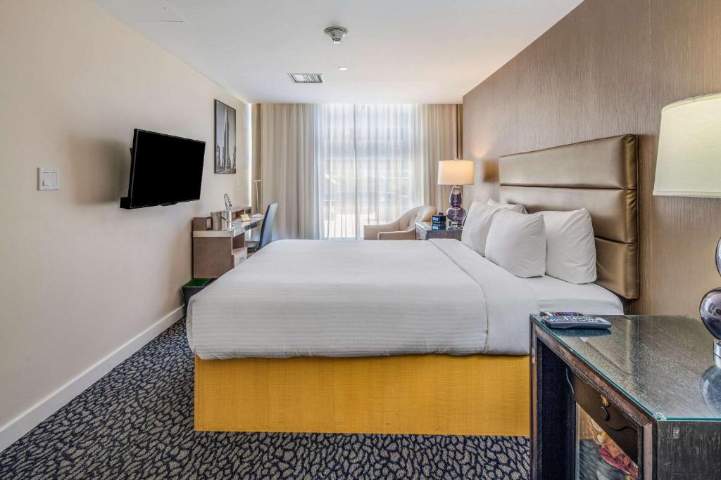 Deluxe Junior Suite – Accessible