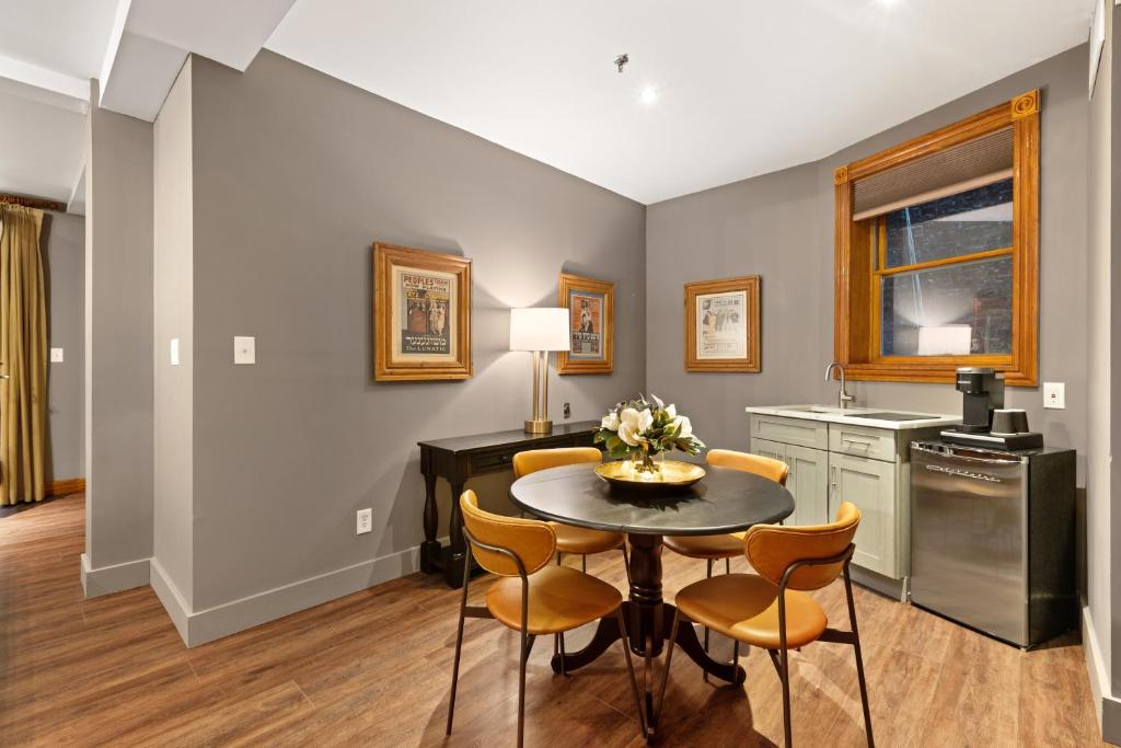 Family Suite with Balcony