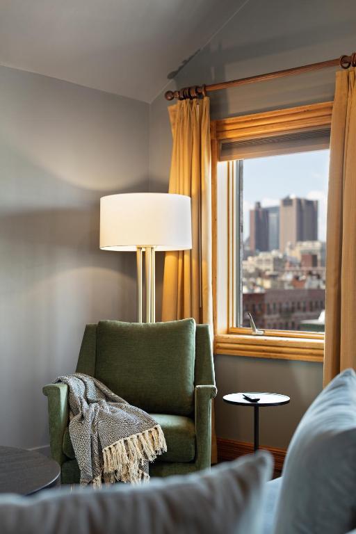 Quintessential King with Balcony