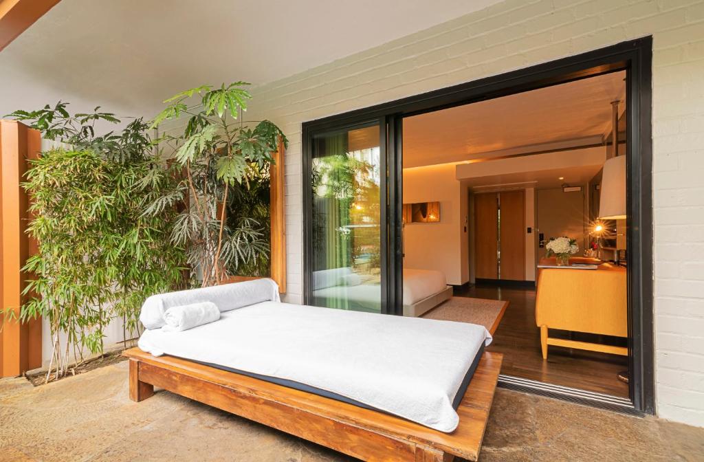 Cabana Poolside with Private Patio