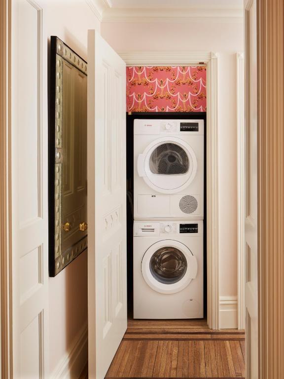 Deluxe One Bedroom Pied-a-Terre Suite