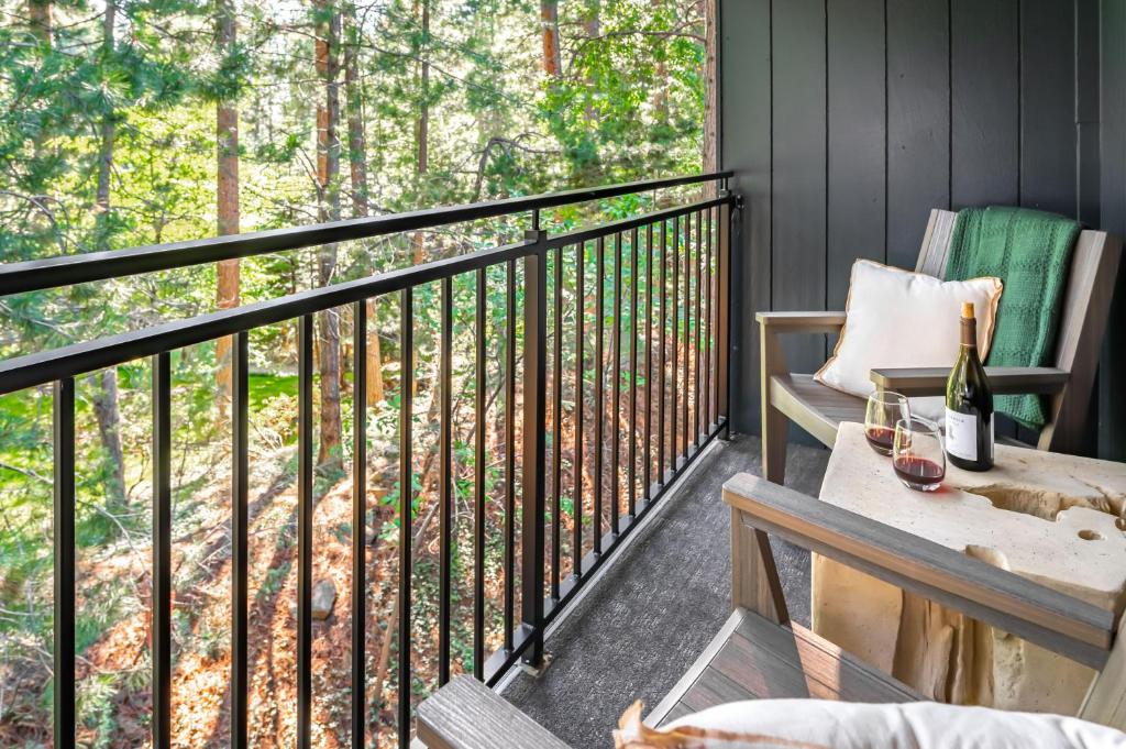 King Room with Balcony