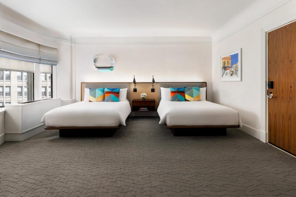 Deluxe Queen Room with Two Queen Beds