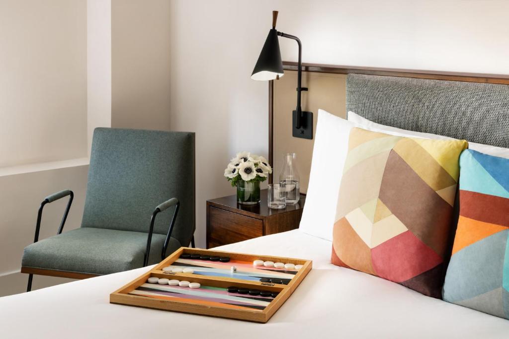 Queen Room – Disability Access