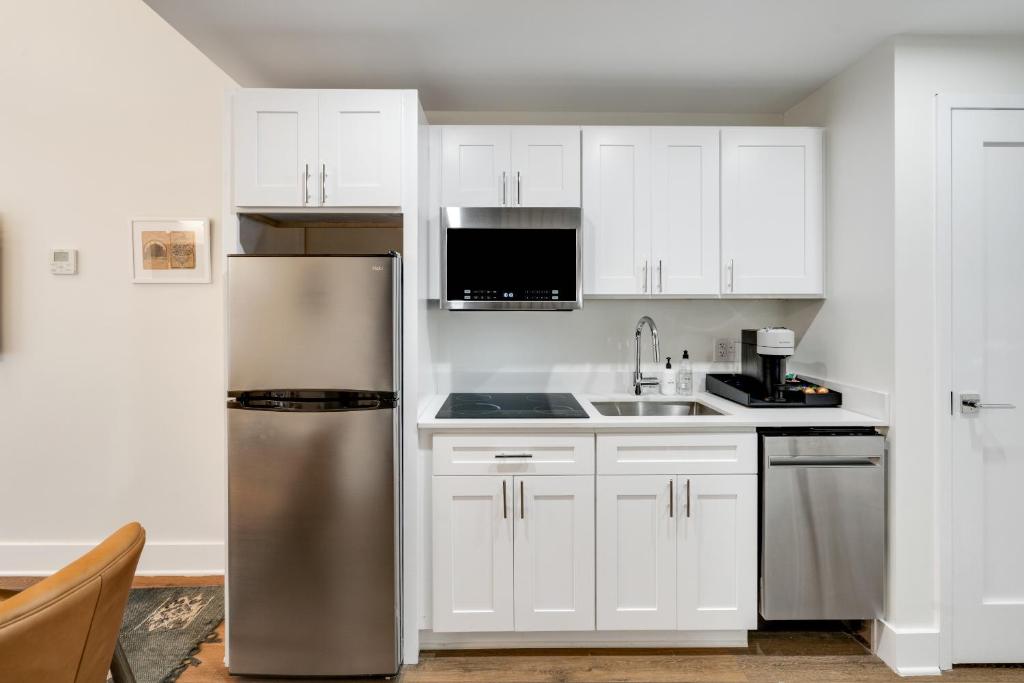 Studio – Split Level