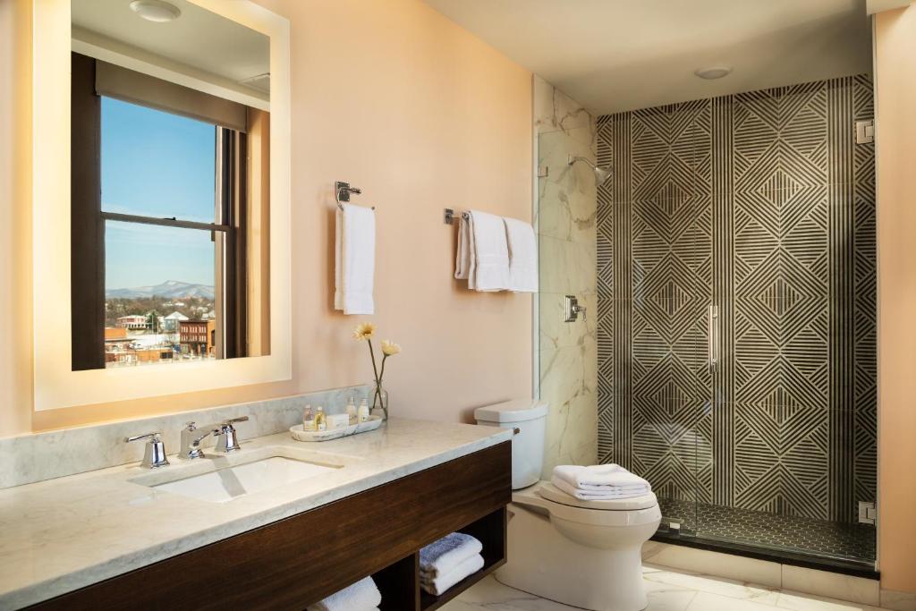 Standard Queen Room with Two Queen Beds